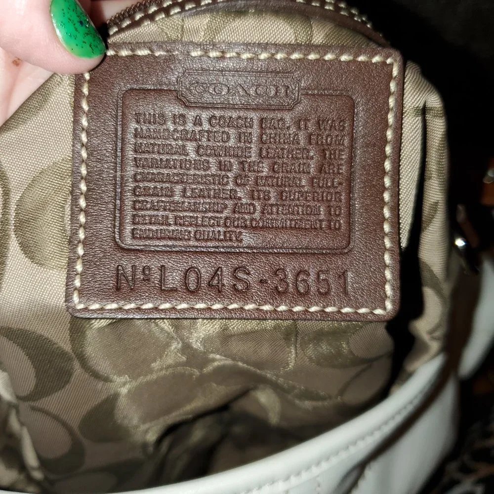 EUC Coach hobo bag - Picture 7 of 9